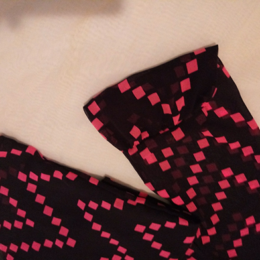 PINKBLUSH BRAND DRESS - Picture 6 of 8